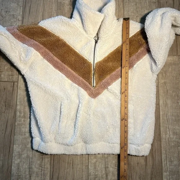 Abercrombie &‎ Fitch Soft Half Zip Chevron Sweatshirt Cream Camel Large - Picture 6 of 9